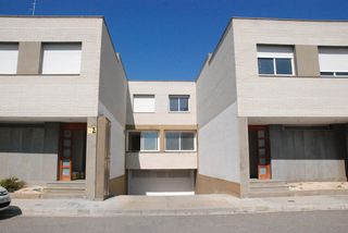 Casa a schiera in Valls d'andorra 1. Oportunidad para inversores o autopromotores  vivienda para fina