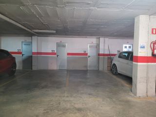 Location Parking voiture  Del mestre josep capell. Alquiler de plaza de aparcamiento de 14 m con trastero de 8 m