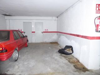Car parking in Montsec 10, pk 15 i 33. 2 parkings y 1 trastero en venta en mollerussa.