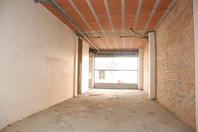 Foto 000ee9c6-a406-4559-b7a3-f8ec937a0cb8. Local comercial a joan maragall 2 a Mollerussa