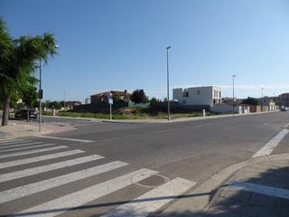 Area edificabile urbana in Torregrossa 20. Solar urbano en venta, esquinero.