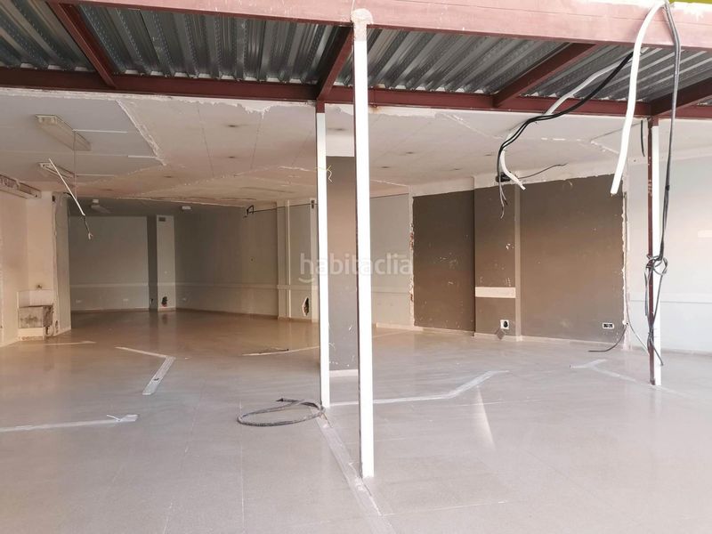 Foto 19027259-eb63-4e6c-8544-4c297e4a3f2f. Alquiler local comercial en de domènec cardenal 54 precioso local comercial polivalente en el centro , en alquiler. en Mollerussa