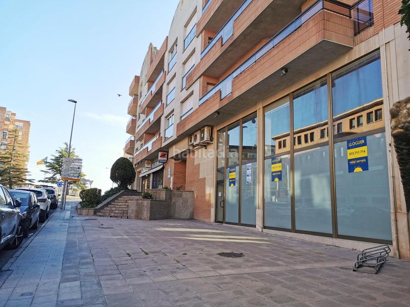 Foto 48a91ae1-2db8-430b-90f1-c41f74db104b. Alquiler local comercial en de domènec cardenal 54 precioso local comercial polivalente en el centro , en alquiler. en Mollerussa
