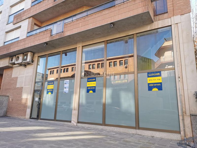 Foto 49a58c80-899f-4a26-8ff1-3c0406f4e0b0. Alquiler local comercial en de domènec cardenal 54 precioso local comercial polivalente en el centro , en alquiler. en Mollerussa