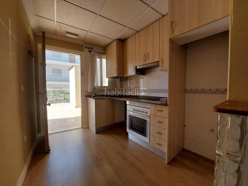 Foto efc2d478-da5c-4bf4-b35b-0bf1d453089f. Piccolo appartamento con riscaldamento parcheggio piscina in Águilas