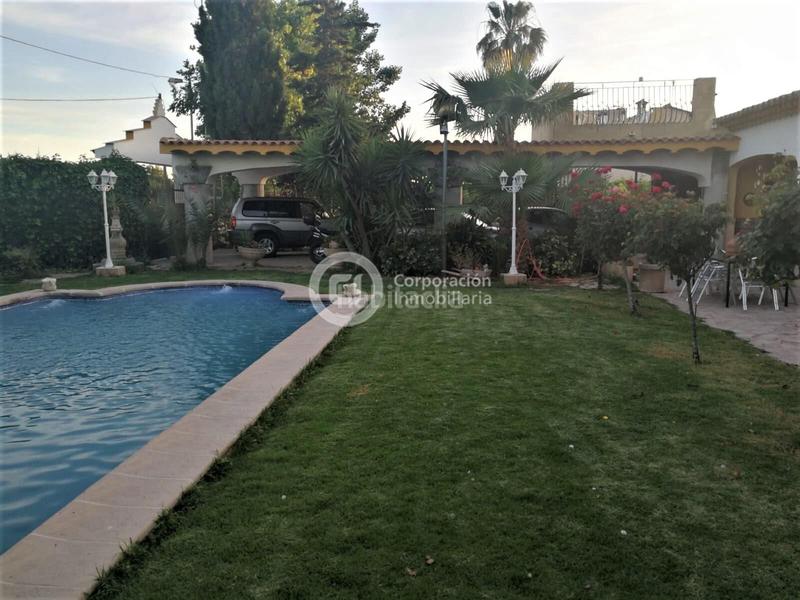 Foto a48570ba-4011-4f7c-871c-7e03a54cd6eb. Xalet amb calefacció aparcament piscina a Campillo Lorca