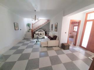 Casa a Puerto Lumbreras. Casa con cinco dormitorios de grandes dimensiones en puerto lumb