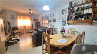 Pis a Puerto Lumbreras. Piso con cuatro dormitorios y garaje en puerto lumbreras