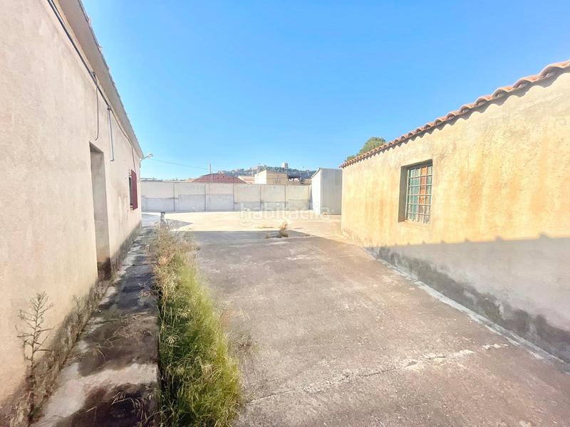 Foto dc2d8b3d-3c4d-4187-9f94-06c9d0cffb70. Fabrikhalle in Puerto Lumbreras