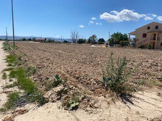 Residential Plot in Campillo. Parcela para construcción junto a centro comercial almenara