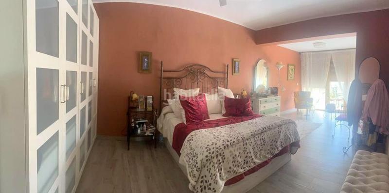 Foto dc521aea-64ed-499e-9e30-5de3e6e6ca87. Chalet  de 4 dormitorios con piscina privada en todosol en Águilas