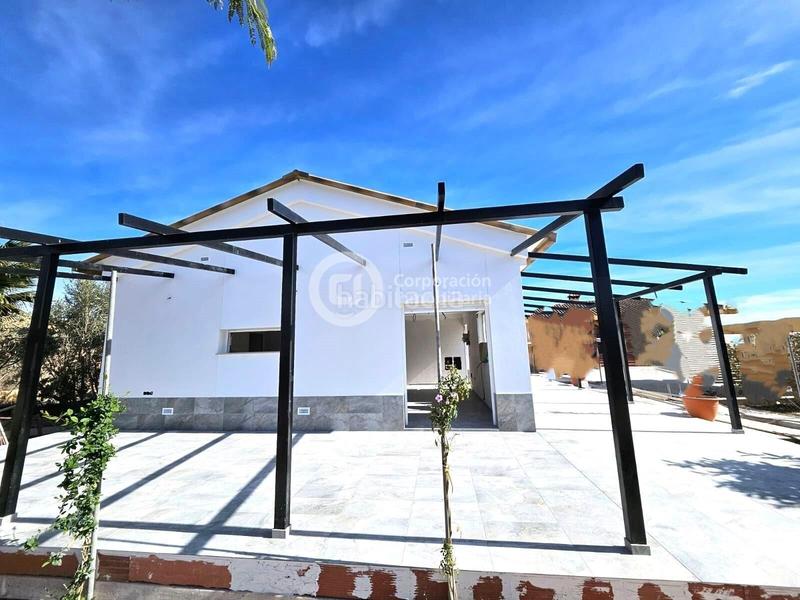 Foto c92d3d4c-4d00-4fe3-825f-616ef2e23a06. Chalet con riscaldamento in Cazalla Lorca