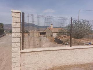 Terrain résidentiel à Torrecilla. Parcela con vivienda en torrecilla