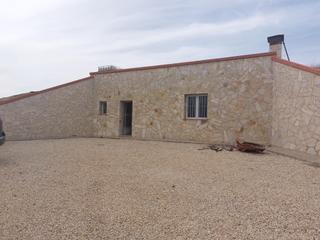 House in Mazarrón Casco Urbano. Casa cueva con tres dormitorios en el puntarrón