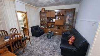 Casa a Casco Antiguo. Casa con dos alturas en zona de la huerta