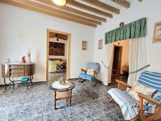 Casa a Casco Antiguo. Casa de 4 dormitorios en el centro de águilas