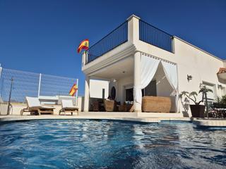 Chalet in San Juan de los Terreros. Chalet independiente de 3 dormitorios con piscina en san juan de