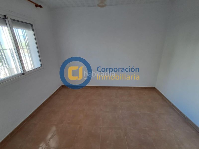 Foto b4acd58b-d9dd-41d0-8b95-79de941a07f4. Maison avec parking dans San Antonio Lorca