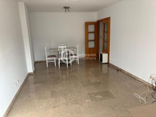 Apartament a San Cristóbal - San Diego. Apartamento con dos dormitorios y garaje en zona universidad