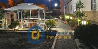 Casa en La Viña. Casa con parcela en zona sutullena