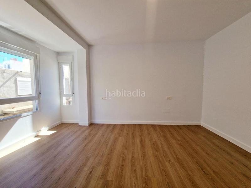 Foto 7c414b2e-8391-4cdb-b3af-a927535bf577. Pis a Casco Antiguo Águilas