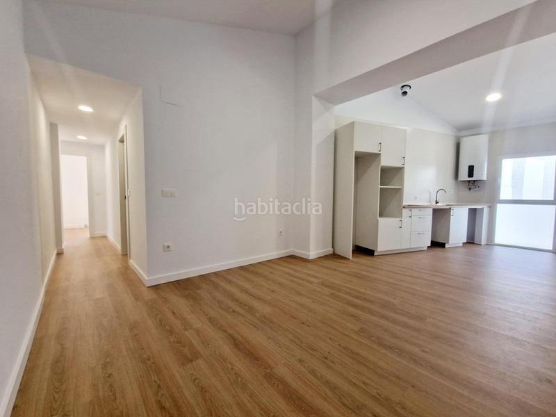 Foto 8b11d8f6-5b03-422c-a2cb-d2ba062b0212. Pis a Casco Antiguo Águilas