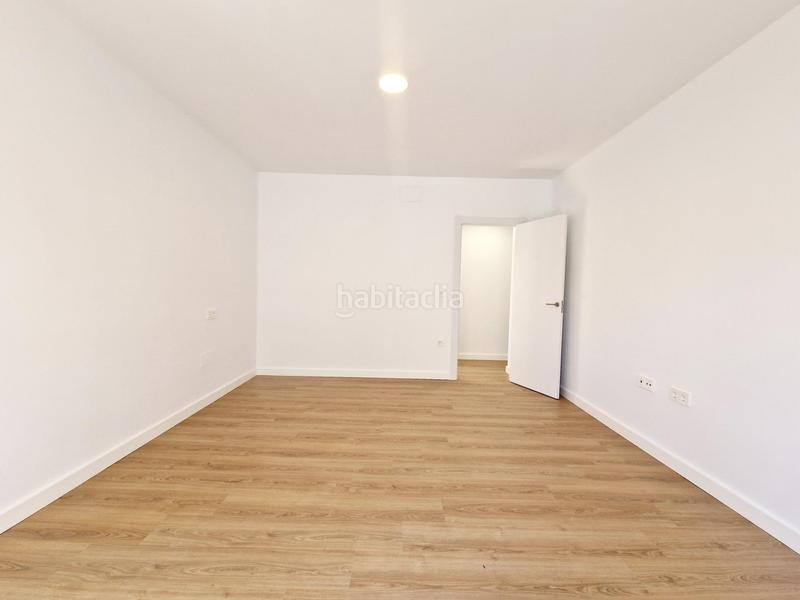 Foto 95e24089-0e6c-4ce8-b2a4-f3b49d4dc771. Pis a Casco Antiguo Águilas