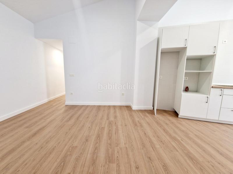 Foto b1b4e63b-65ad-4cc5-8a48-462ee9917c96. Pis a Casco Antiguo Águilas