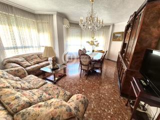 Pis a San José. Piso con cuatro dormitorios en san josé