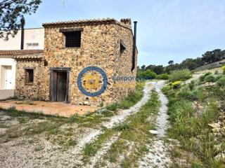 Masia a Purias. Casa de tres dormitorios en zona la carrasquilla para fines de s
