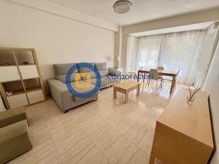 Pis a San Mateo. Piso con tres dormitorios en pleno centro de lorca completamente