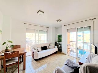 Appartement à Casco Antiguo. Apartamento de 2 dormitorios a 450m de la playa de la colonia