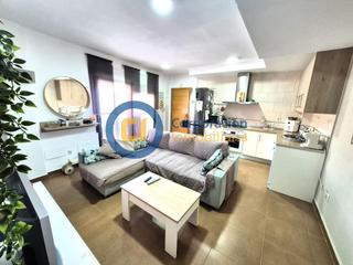 Apartment in La Viña. Apartamento con dos dormitorios y garaje en la viña