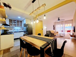 Etagenwohnung in El Hornillo. Piso de 3 dormitorios con amplia terraza y participación del clu
