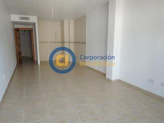Pis a Puerto Lumbreras. Piso con tres dormitorios y garaje en puerto lumbreras