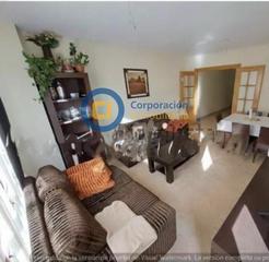 Pis a Puerto Lumbreras. Piso con cuatro dormitorios y garaje en puerto lumbreras