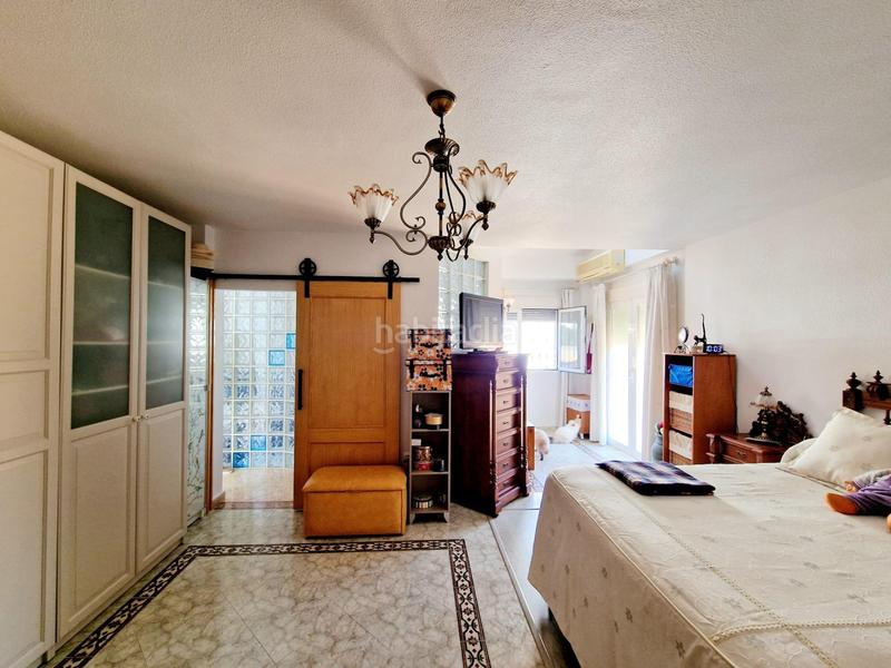 Foto 0a792850-6458-4ae4-8136-1f8cd69e1171. Chalet  independiente de 4 dormitorios con amplia parcela en los geraneos en Águilas