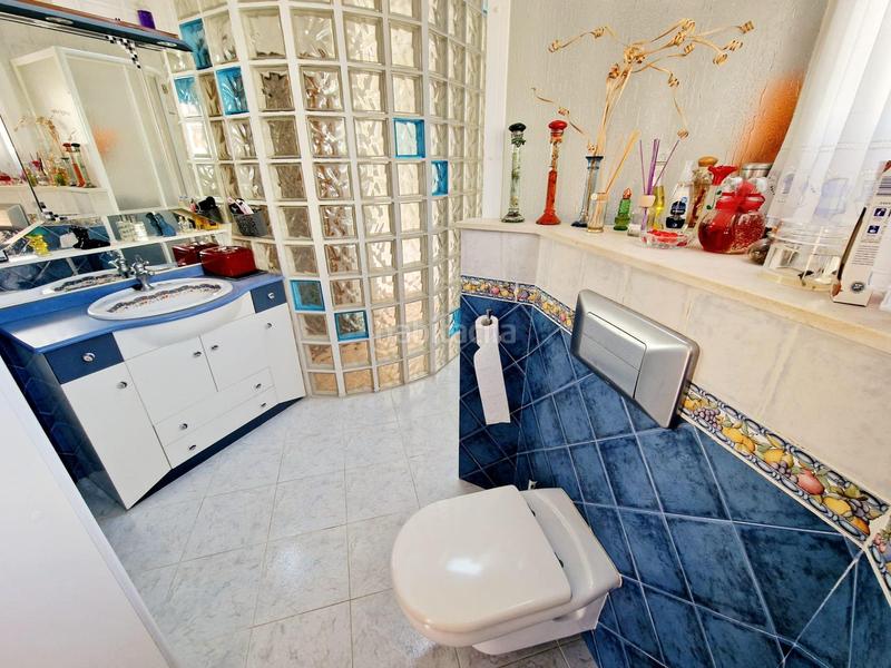 Foto 0bbface0-115c-442c-bf7d-df2dedcc222d. Chalet  independiente de 4 dormitorios con amplia parcela en los geraneos en Águilas