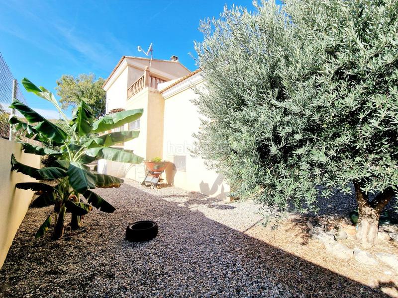 Foto 72e0f38e-965b-4b51-86ef-e86d426ae96c. Chalet  independiente de 4 dormitorios con amplia parcela en los geraneos en Águilas