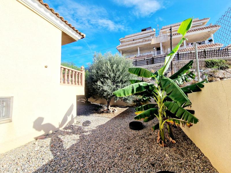 Foto 80186fdd-1e70-42ef-9b34-bb42f1b8b768. Chalet  independiente de 4 dormitorios con amplia parcela en los geraneos en Águilas