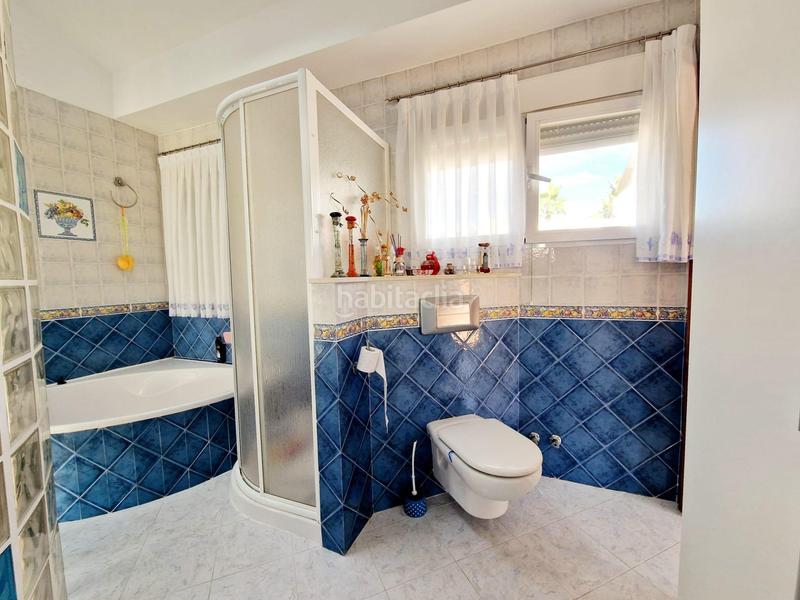 Foto 8c5f4fb5-262a-44cd-8acc-092a4a4b211e. Chalet  independiente de 4 dormitorios con amplia parcela en los geraneos en Águilas