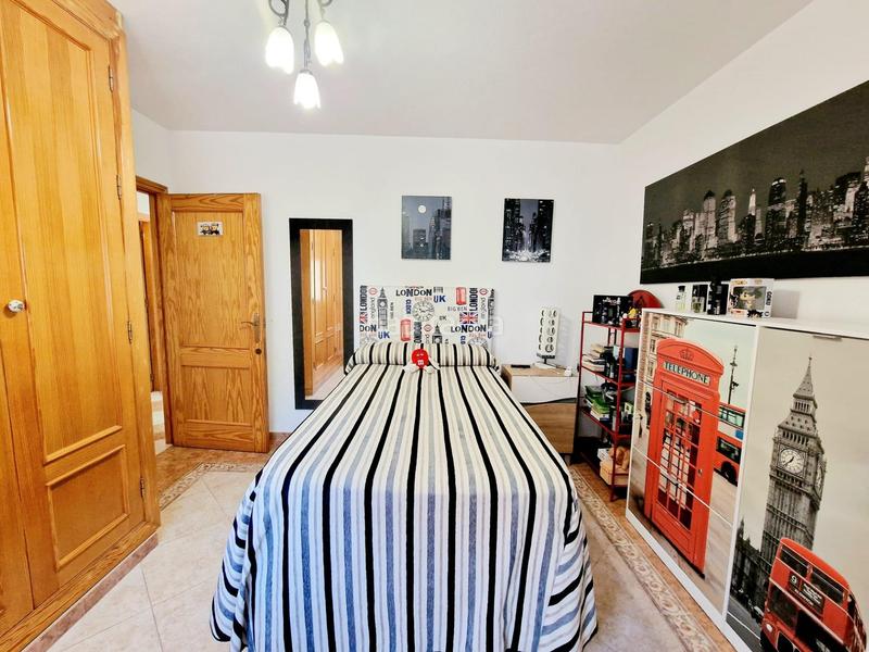 Foto 92e0d30c-d984-4fbd-bb7d-773d2d3a0b04. Chalet  independiente de 4 dormitorios con amplia parcela en los geraneos en Águilas