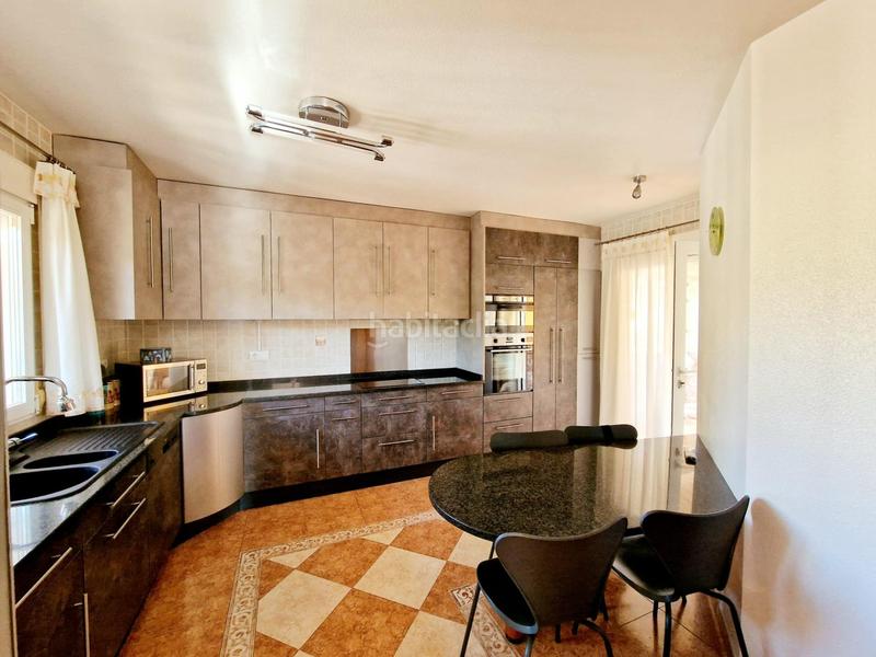 Foto a91a6be7-7f42-4768-967b-185a1e658c09. Chalet  independiente de 4 dormitorios con amplia parcela en los geraneos en Águilas