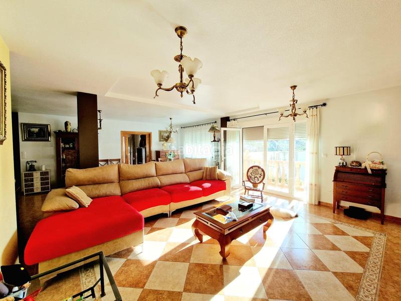 Foto aaf4d88b-69a8-4bdc-8e2e-4127f8921693. Chalet  independiente de 4 dormitorios con amplia parcela en los geraneos en Águilas