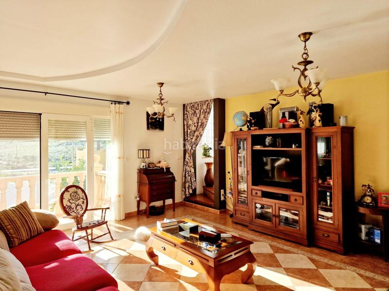 Foto dded3959-d797-4c0a-b87a-bf3dd690234b. Chalet  independiente de 4 dormitorios con amplia parcela en los geraneos en Águilas