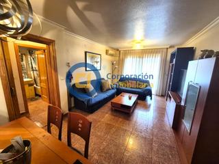 Pis a La Viña. Piso con tres dormitorios y garaje en la viña