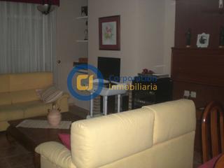 Dúplex a La Hoya. Dúplex con cuatro dormitorios y garaje en zona de la hoya