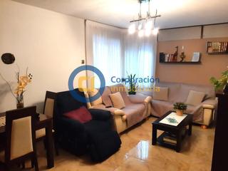 Appartement à San José. Piso con tres dormitorios y garaje en san jose