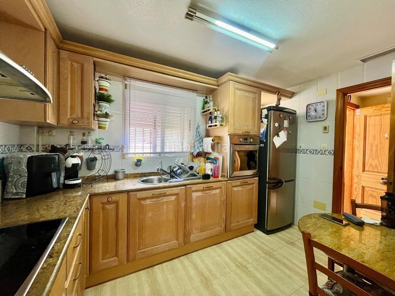 Foto 2f294314-b402-4d57-84ae-021b155c7eb6. Casa adossada a Casco Antiguo Águilas