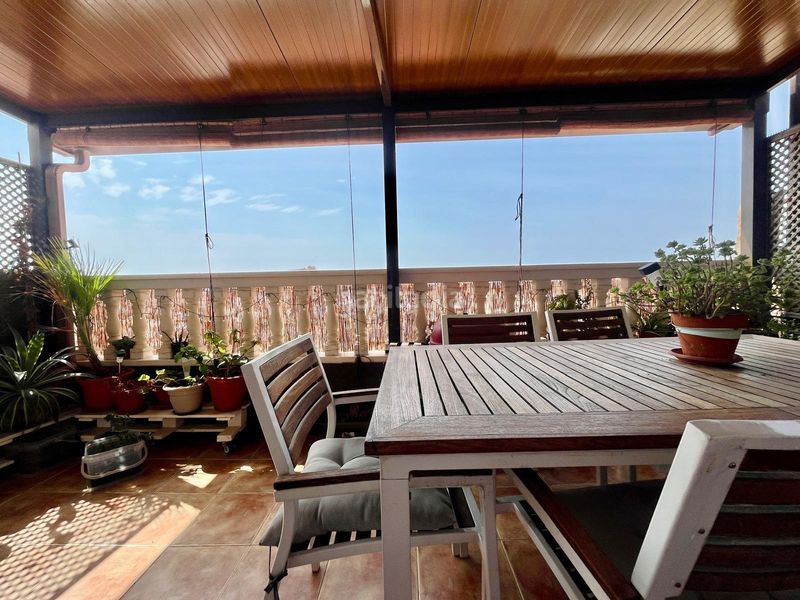 Foto 60c2d5cc-c8f9-41e9-8b38-056d96ec2484. Casa adossada a Casco Antiguo Águilas